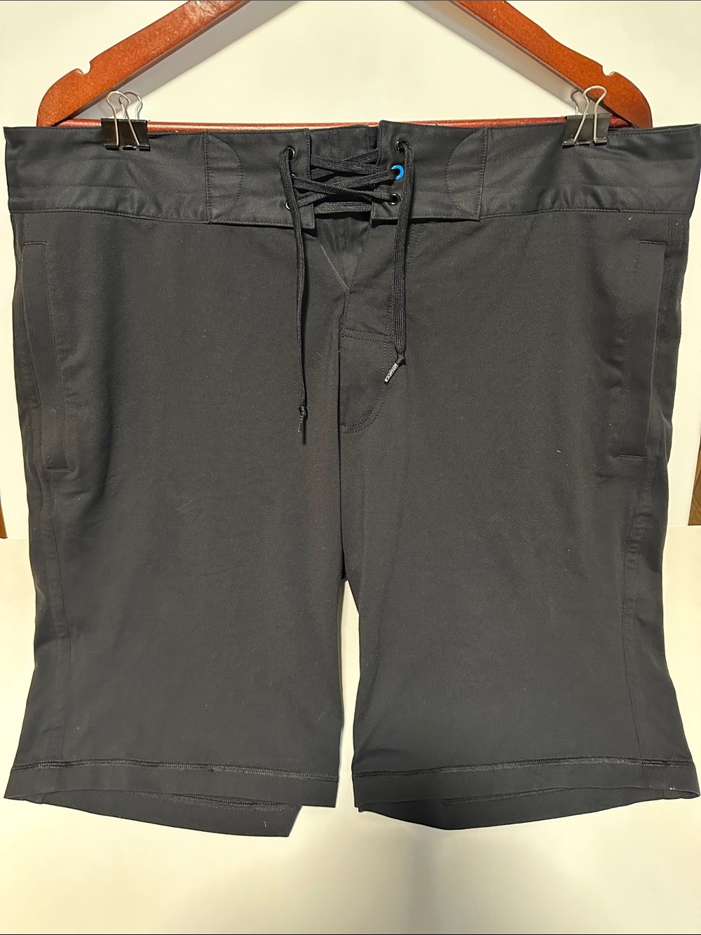 lululemon athletica Black Men's Athletic Lace-up Loose-fitting Shorts